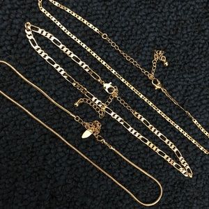 Set of 3 gold chokers